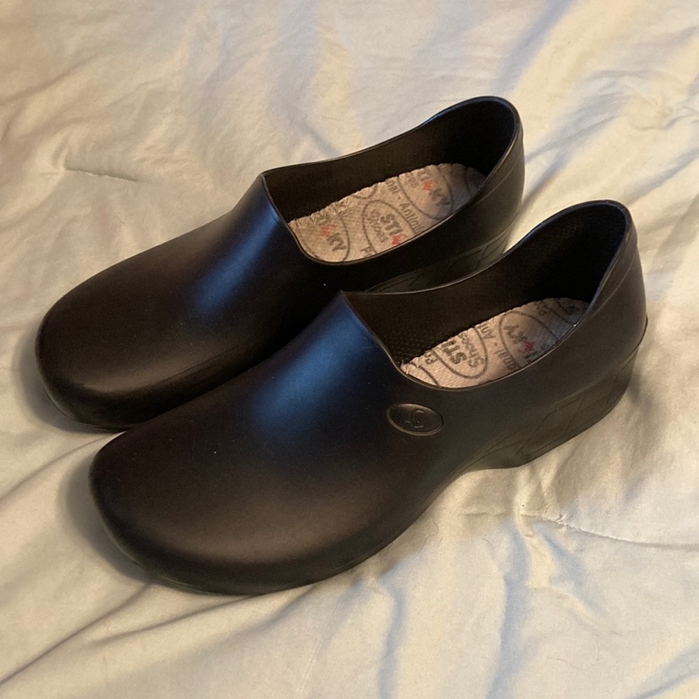 Like new Sticky Shoes!